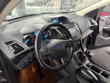 Ford Kuga - 12