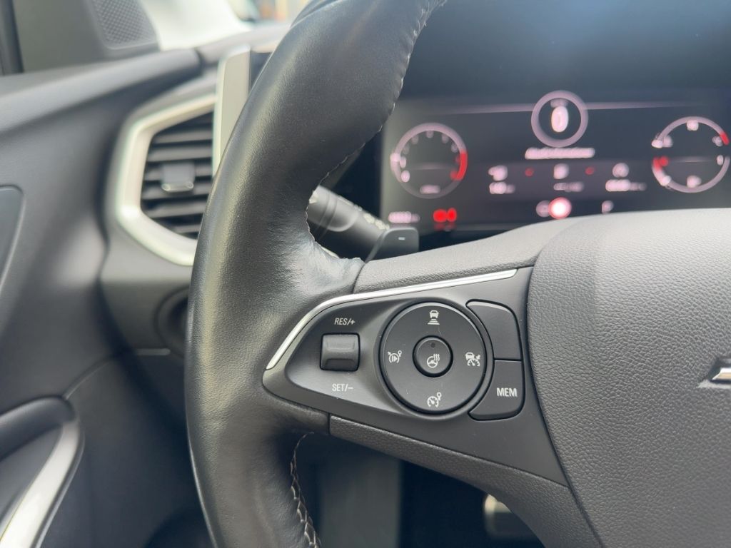 Fahrzeugabbildung Opel Grandland GS MATRIX NAVI 360 Grad-Kamera