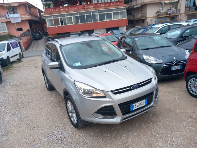 Ford Kuga 2.0 TDCI 140 CV 4WD Titanium