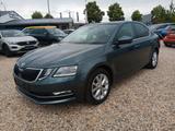 Skoda Octavia Lim. Style Navi AHZV Klima Schiebedach - Skoda Octavia in Leipzig