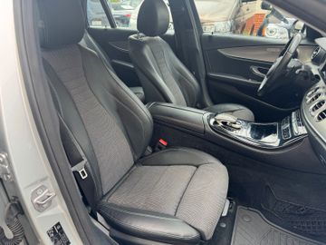 Mercedes E 220 - 11