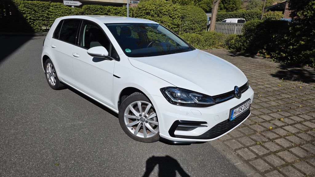 Image of Volkswagen Golf