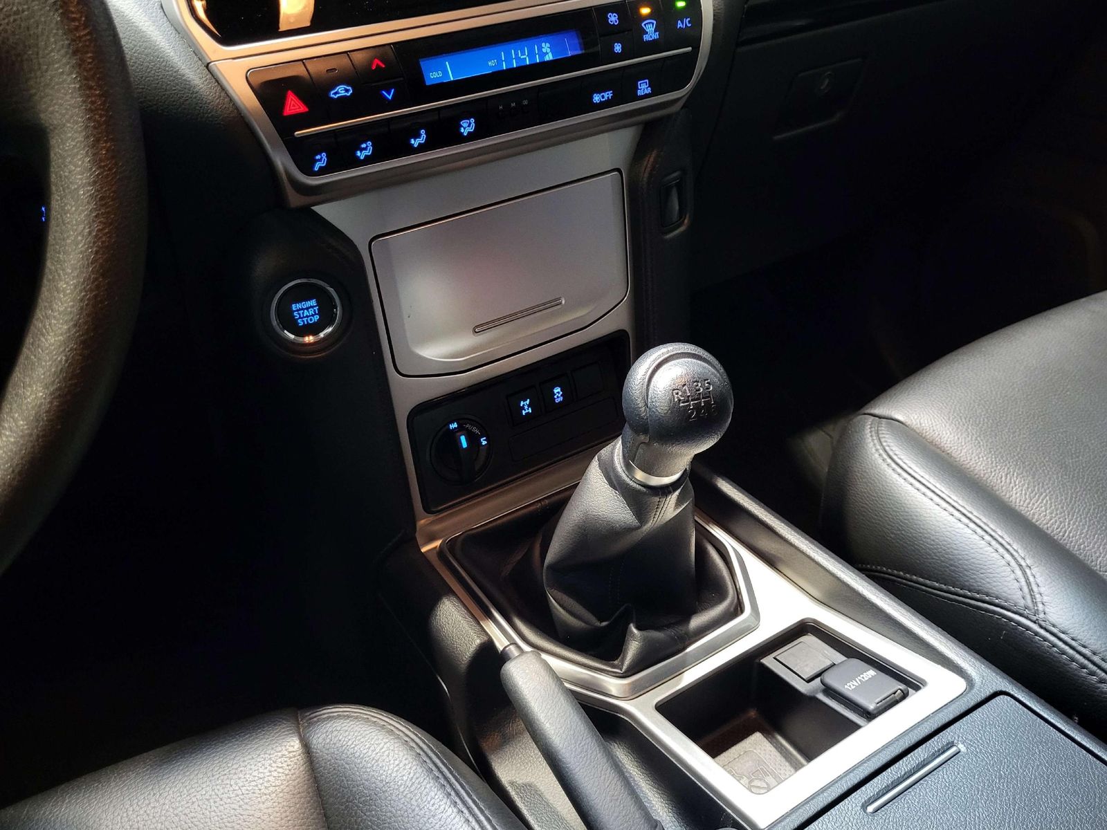 Toyota Land Cruiser 2.8D-4D 1of1 *Kühlbox| Seilwinde* foto 12