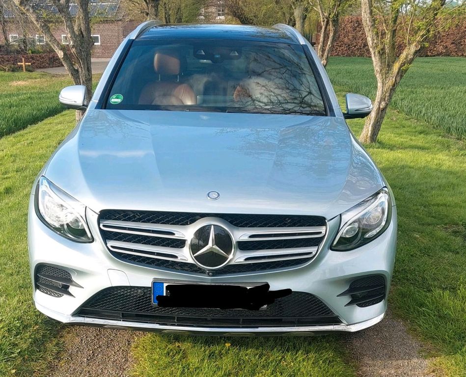Image of Mercedes-Benz GLC 250