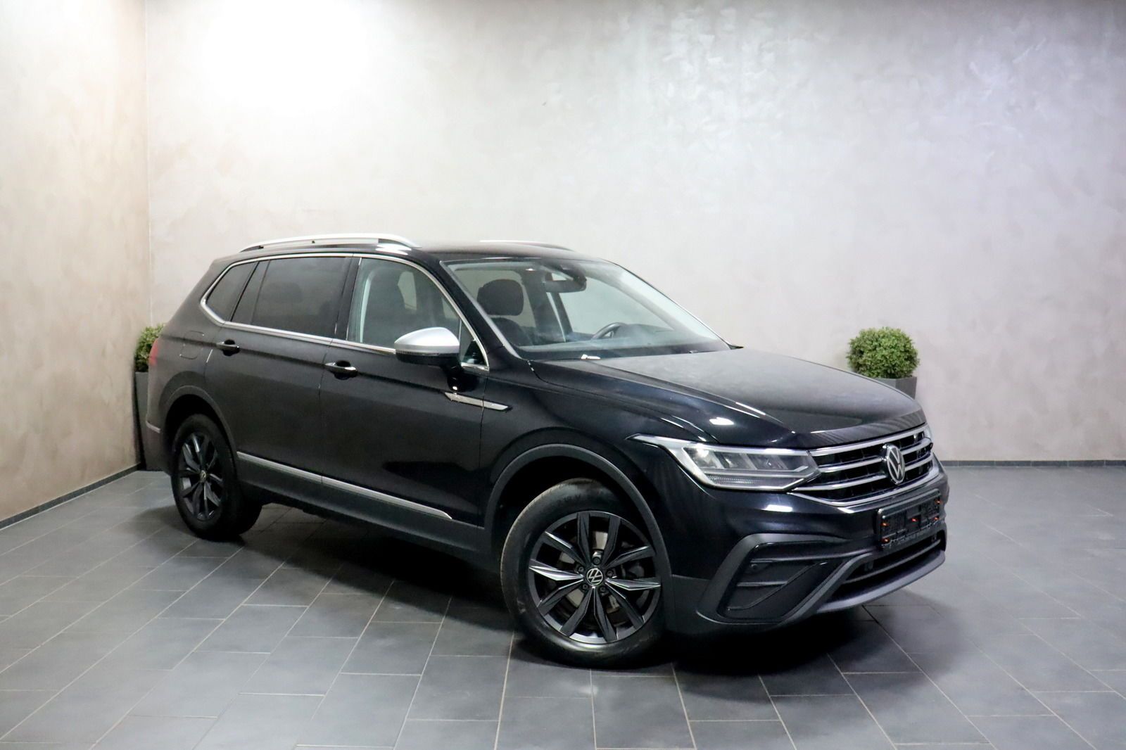 Volkswagen Tiguan Allspace 2.0 TDI DSG Life PANO CAM HEADUP imagem 2