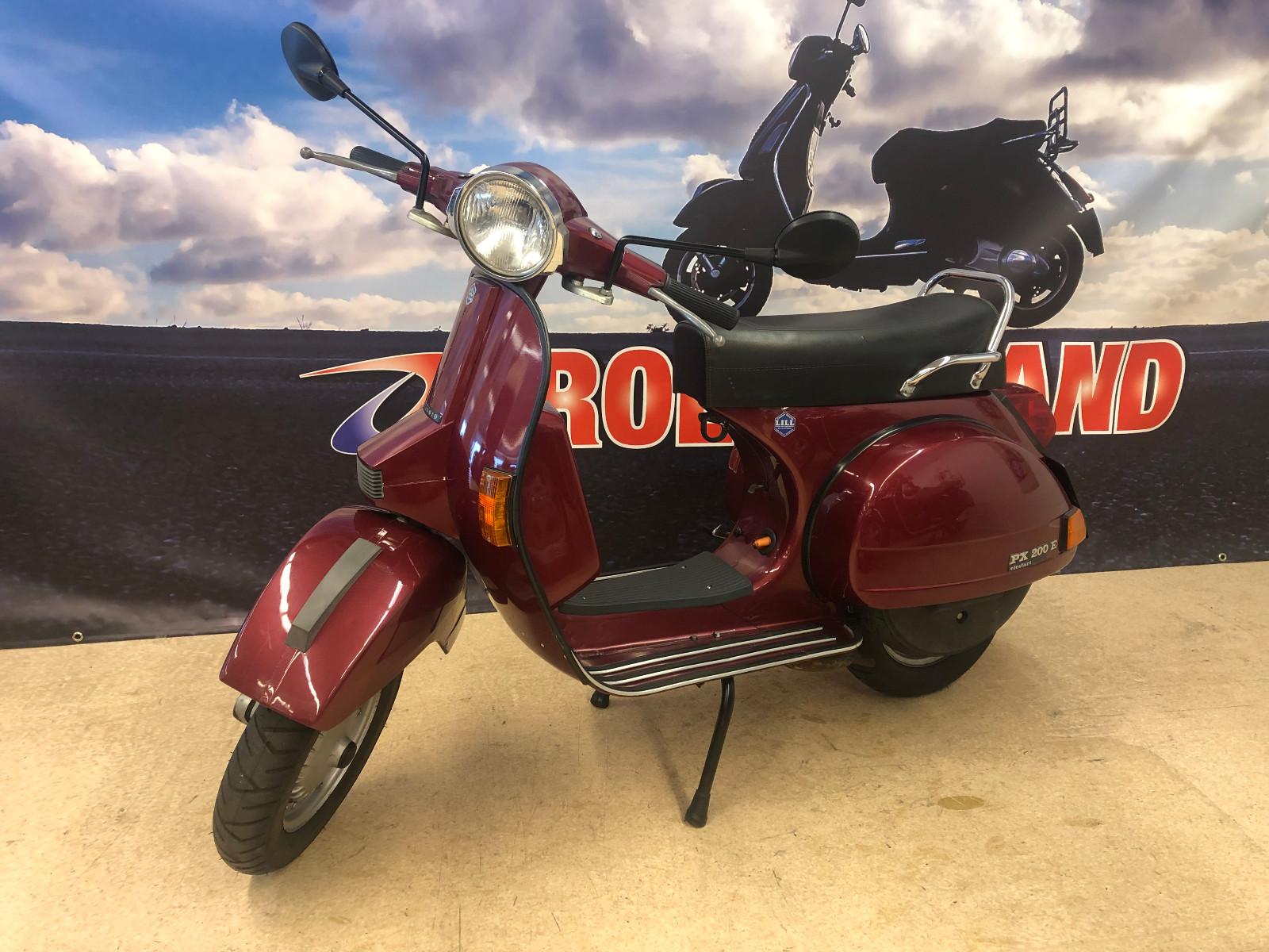 Vespa PX 200 E Lusso, Elestart, 12 PS, guter Zustand