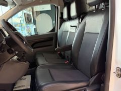 TOYOTA Proace Verso 3 Sitzer L1 LEDER NAVI CAM AHK PDC