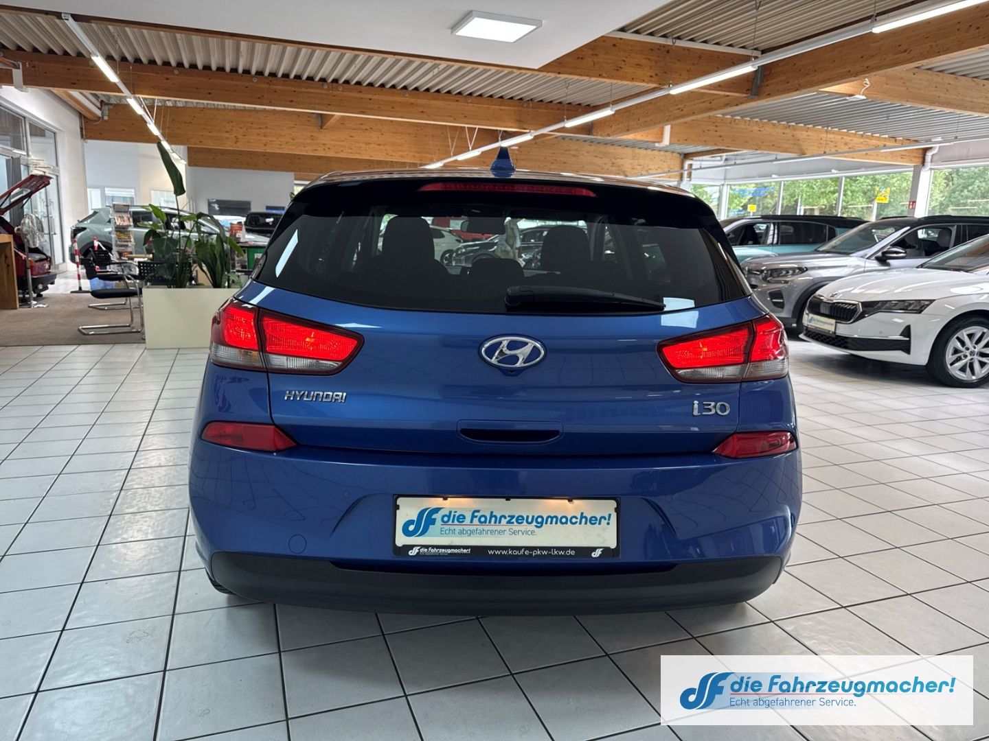 Fahrzeugabbildung Hyundai i30 YES! Navi Apple CarPlay Android Auto Mehrzon