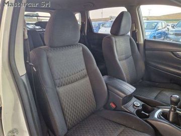 Nissan X-Trail - 8
