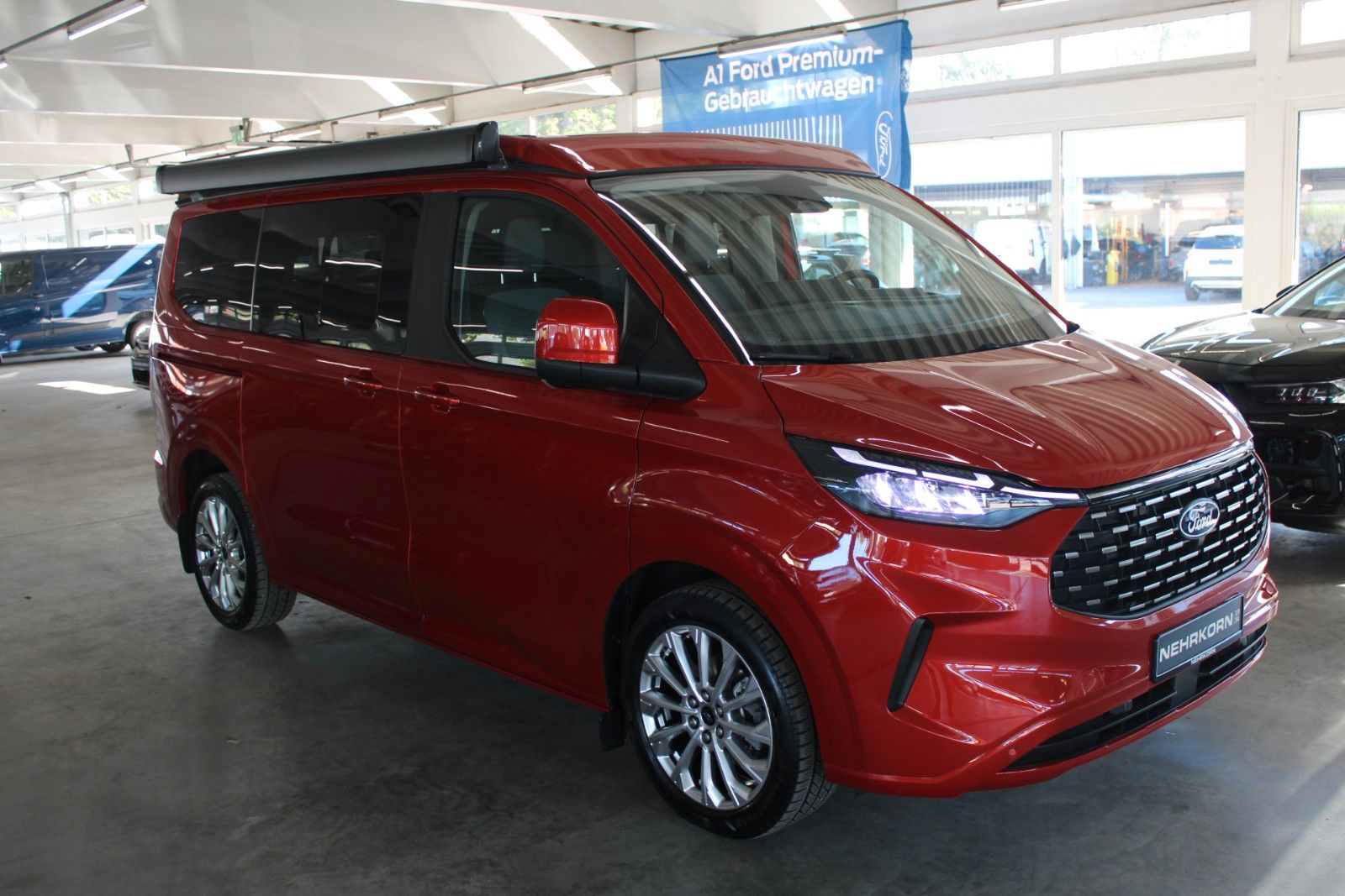 Fahrzeugabbildung Ford NUGGET L1 Titanium Aut. MARKISE + Aufstelldach