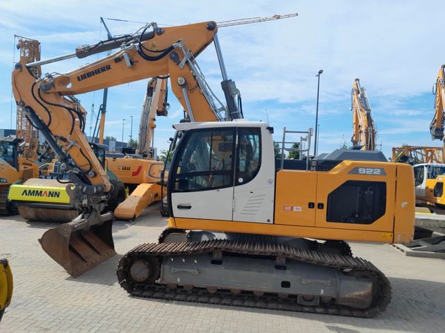 Liebherr R922 LC