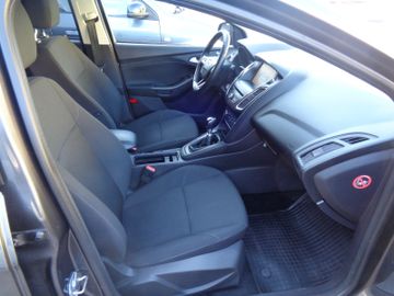 Ford Focus - 9
