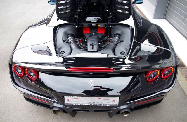Ferrari F8 Spider*Lift,Racing-Seats,Carbon,JBL,Dt. Ausl.