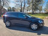 Volvo XC 60 XC60 Kinetic 2WD*Automatik* - Volvo XC60 aus 2015