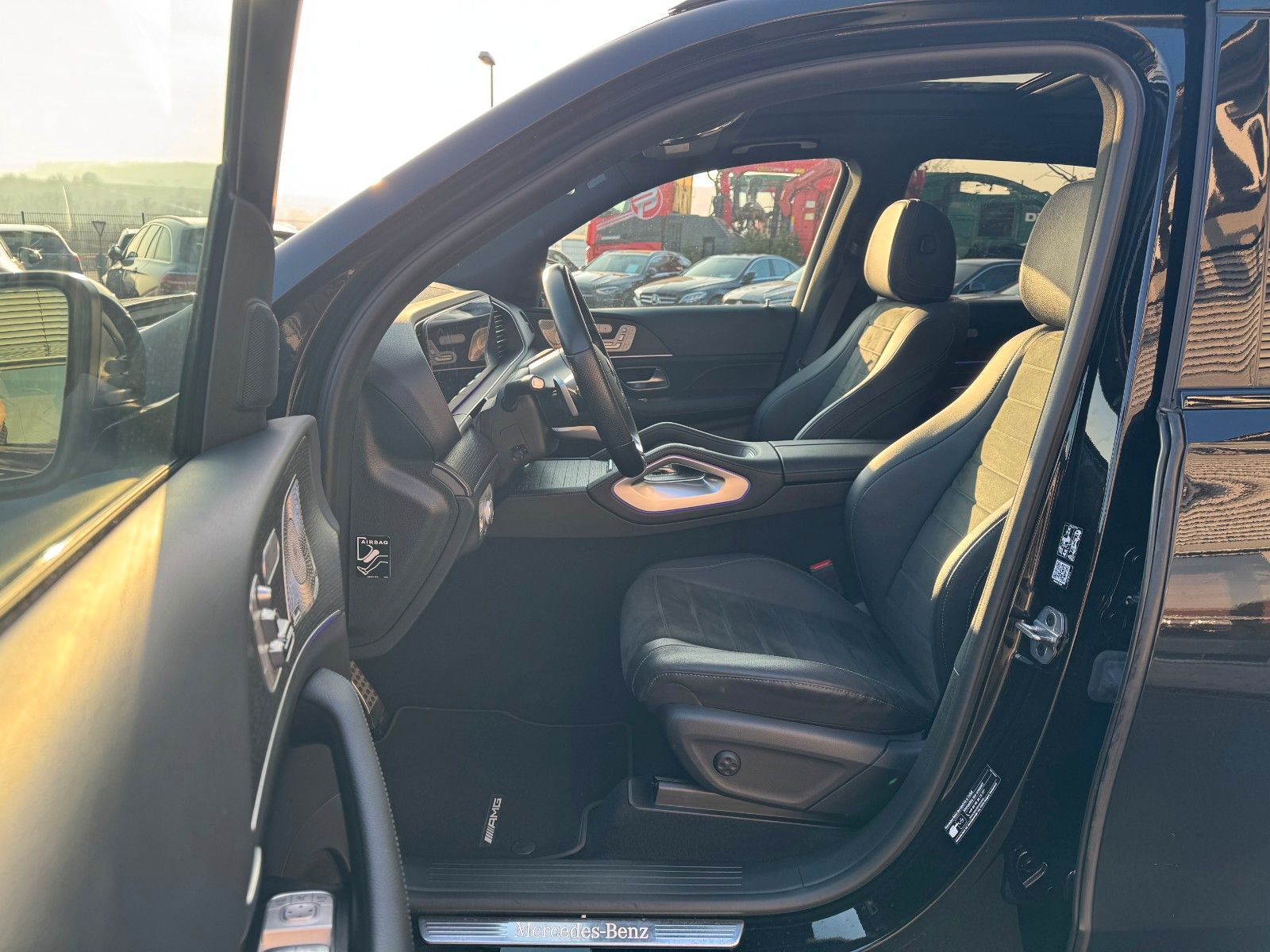 Fahrzeugabbildung Mercedes-Benz GLE 300 d AMG BURM+AHK+AIRM+PANO+MEMORY+21"