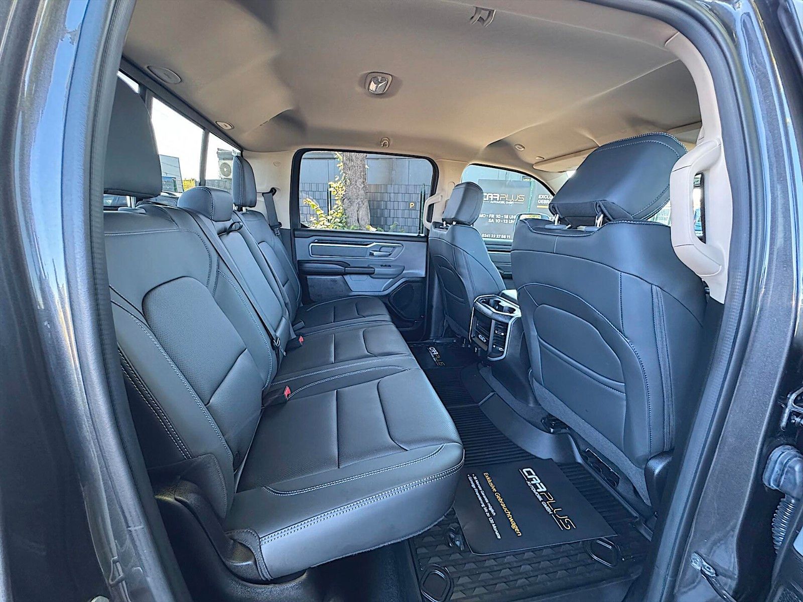Fahrzeugabbildung Dodge RAM 5.7 V8 HEMI Night Edition OFFROAD 4x4 19%