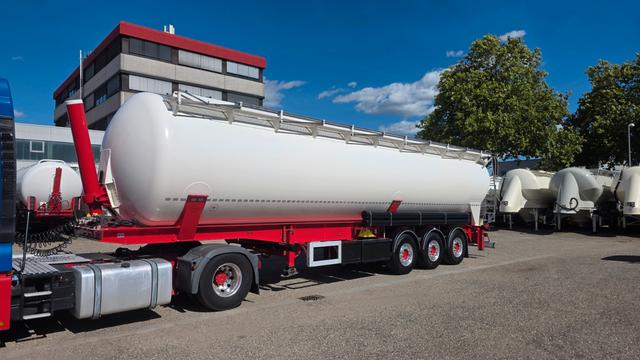 Alt producător Feldbinder Kippsilo 60m³ · 24V Hydraulik · Neuwertig!