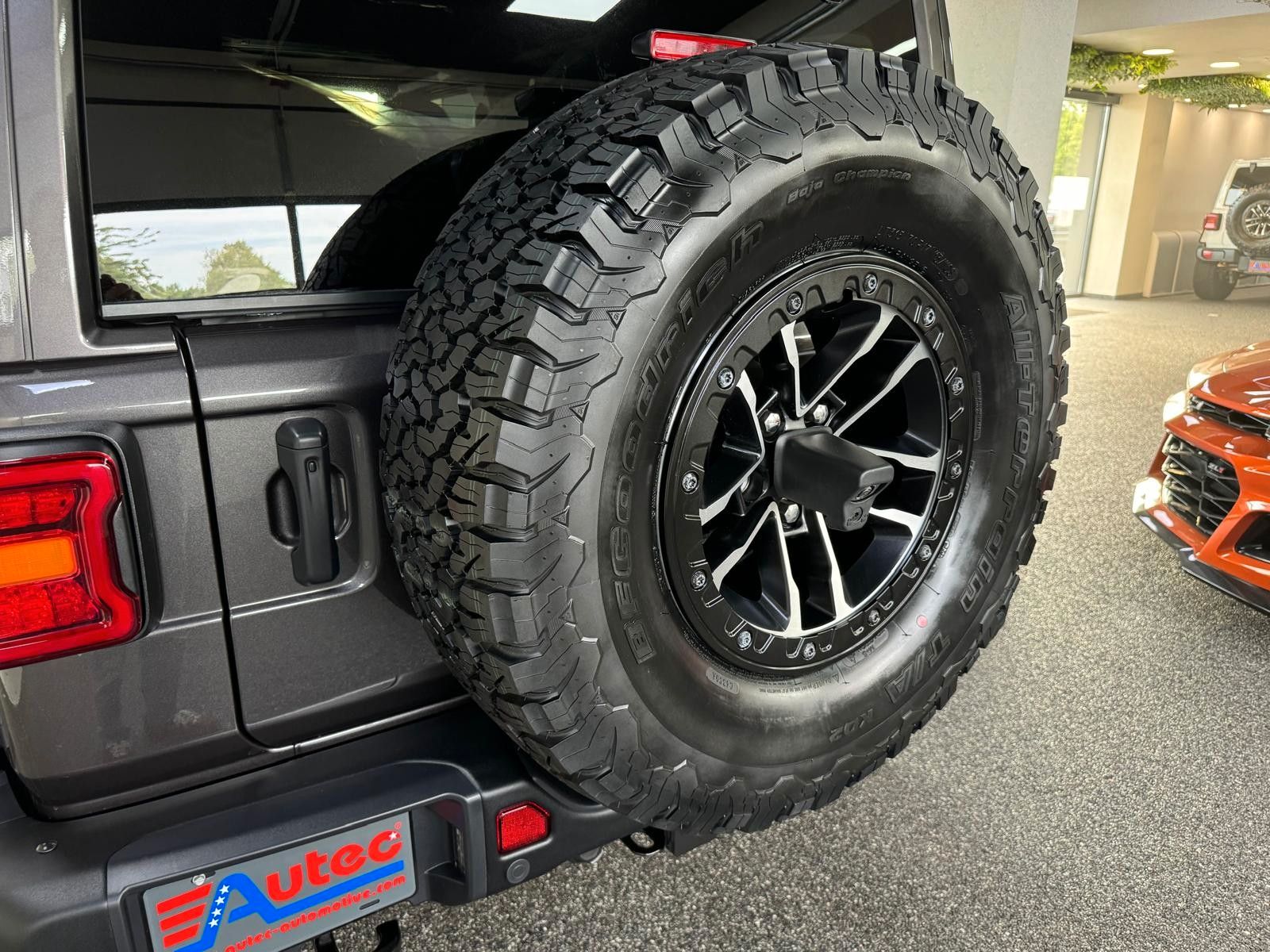 Fahrzeugabbildung Jeep 2026 MOAB 392-6.4L HEMI V8-DUAL TOP
