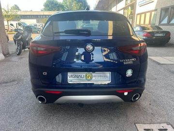 Alfa-Romeo Stelvio - 6