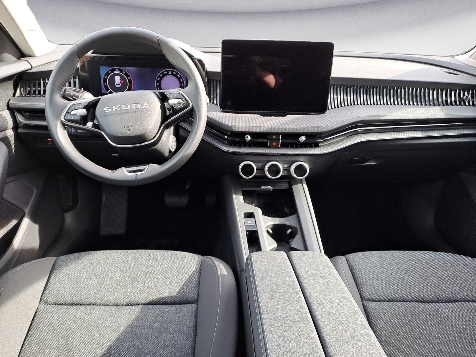 Skoda Superb - Bild 11