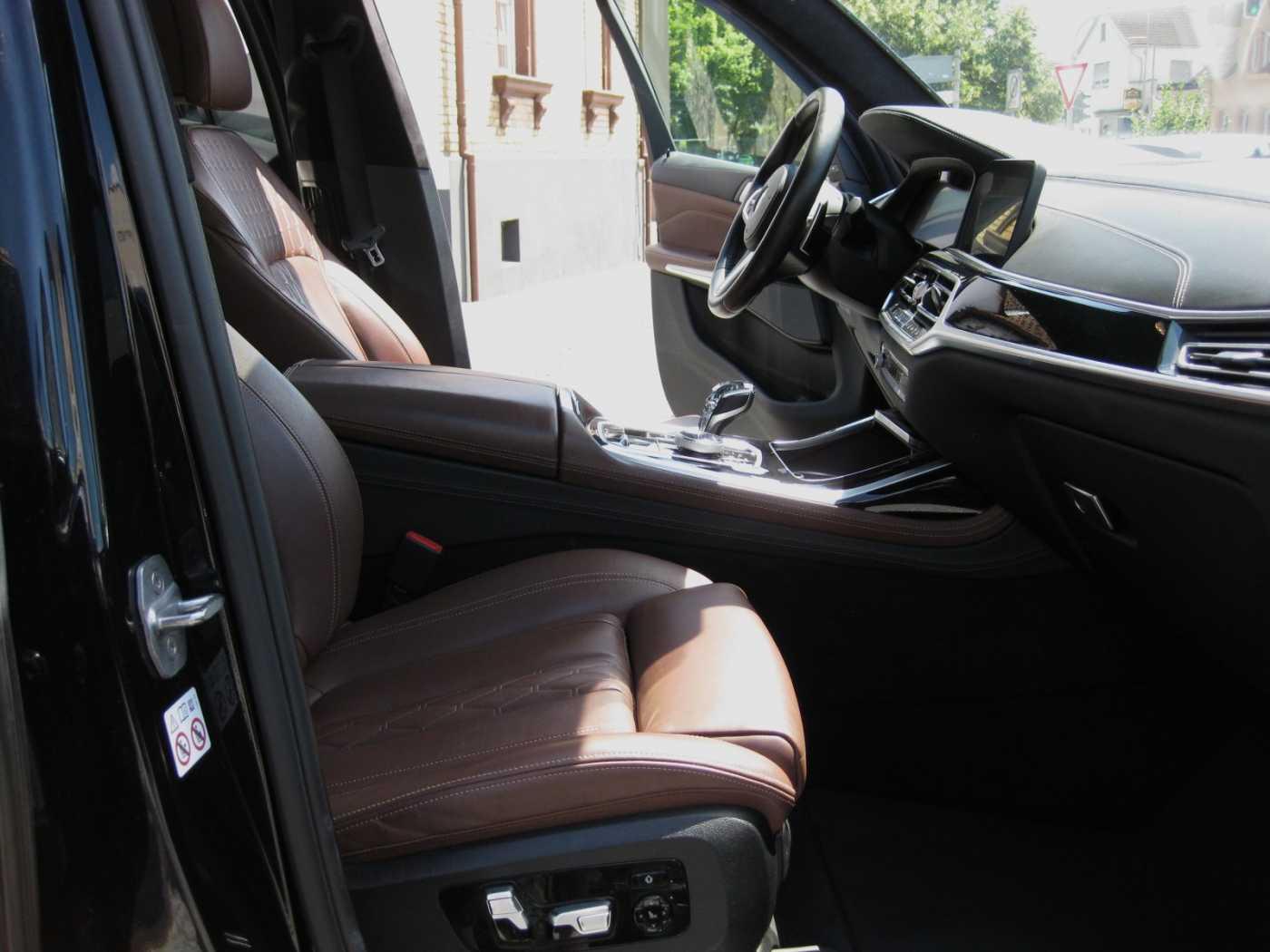 BMW X7 M50i dt.Fzg. Top Ausst.