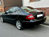 Mercedes-Benz CLK 220 CDI, TÜV neu bis 2028 - Mercedes-Benz CLK 220 mit Diesel-Antrieb