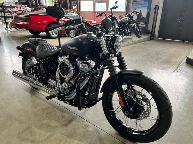 Fahrzeugabbildung Harley-Davidson FXBB Street Bob 117cui MY25