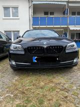 BMW 528i xDrive - - BMW 528 mit Benzin-Antrieb: Limousine, Automatik