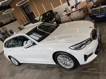BMW 320d Sport Line *ACC*NAVI*LED*CARPLAY*DAB*