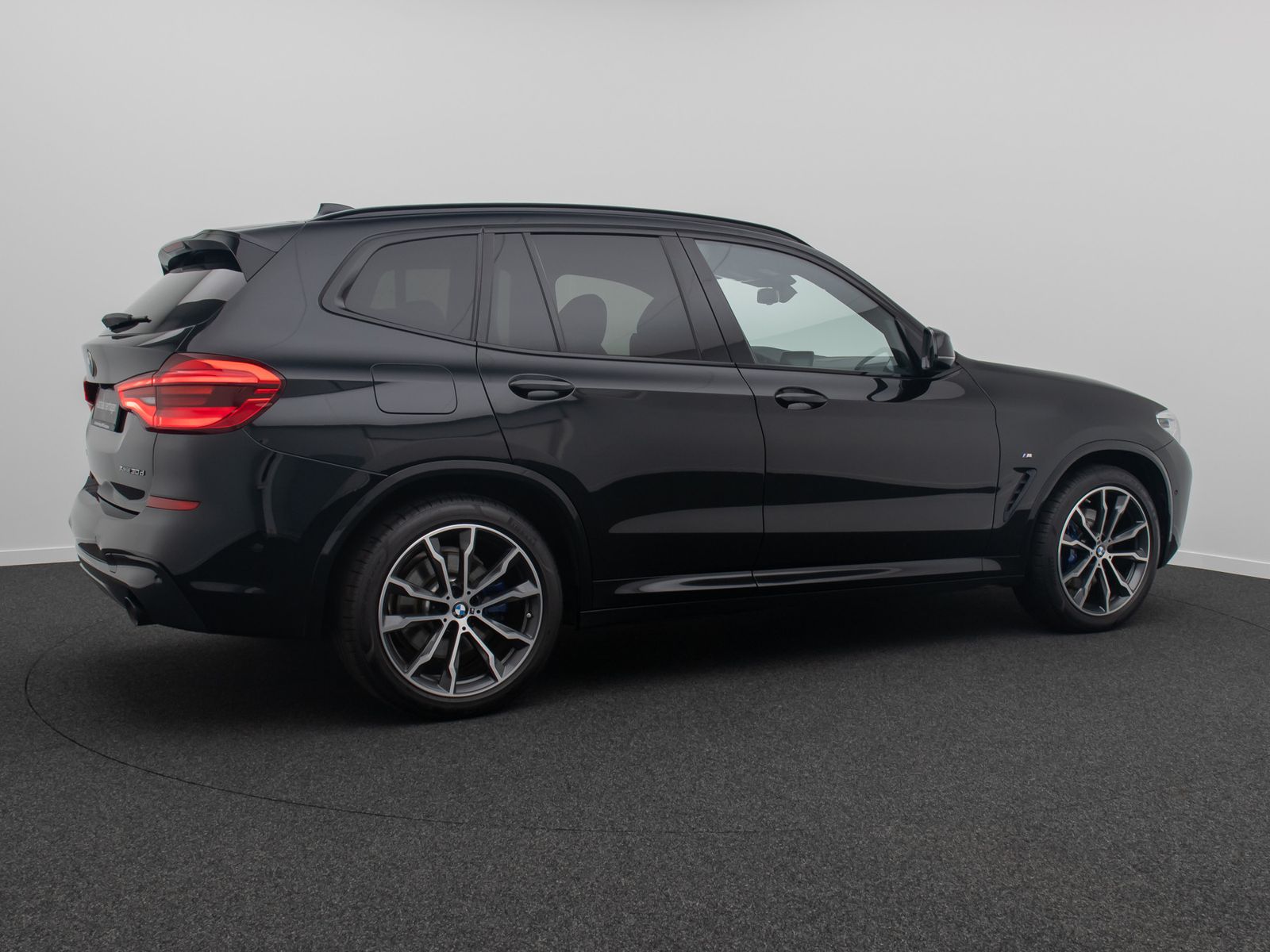 Fahrzeugabbildung BMW X3 xD30d M Sport DAB Kamera HUD DisplKey Panoram
