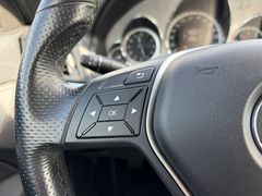 Fahrzeugabbildung Mercedes-Benz E 200 CGI Cabrio Avantgarde Navi Leder Airscarf