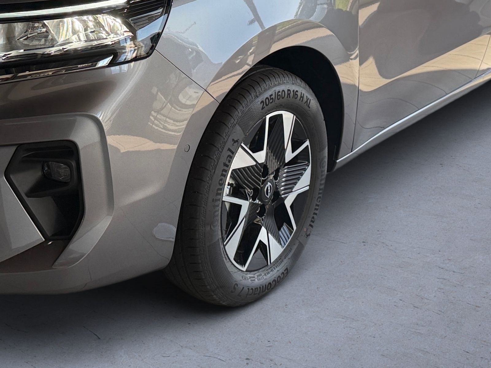 Fahrzeugabbildung Nissan Townstar L2 Tekna AUTOMATIK *7-SITZER*NAVI*LEDER