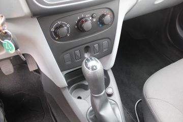 Dacia Sandero II Essentiel