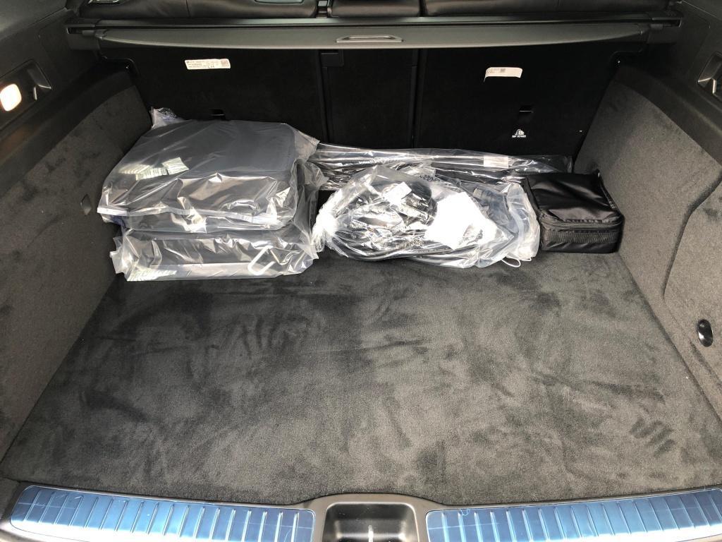 Mercedes-Benz GLE 400 e 4MATIC +AMGPremium+22Z+Fahrass.+Night