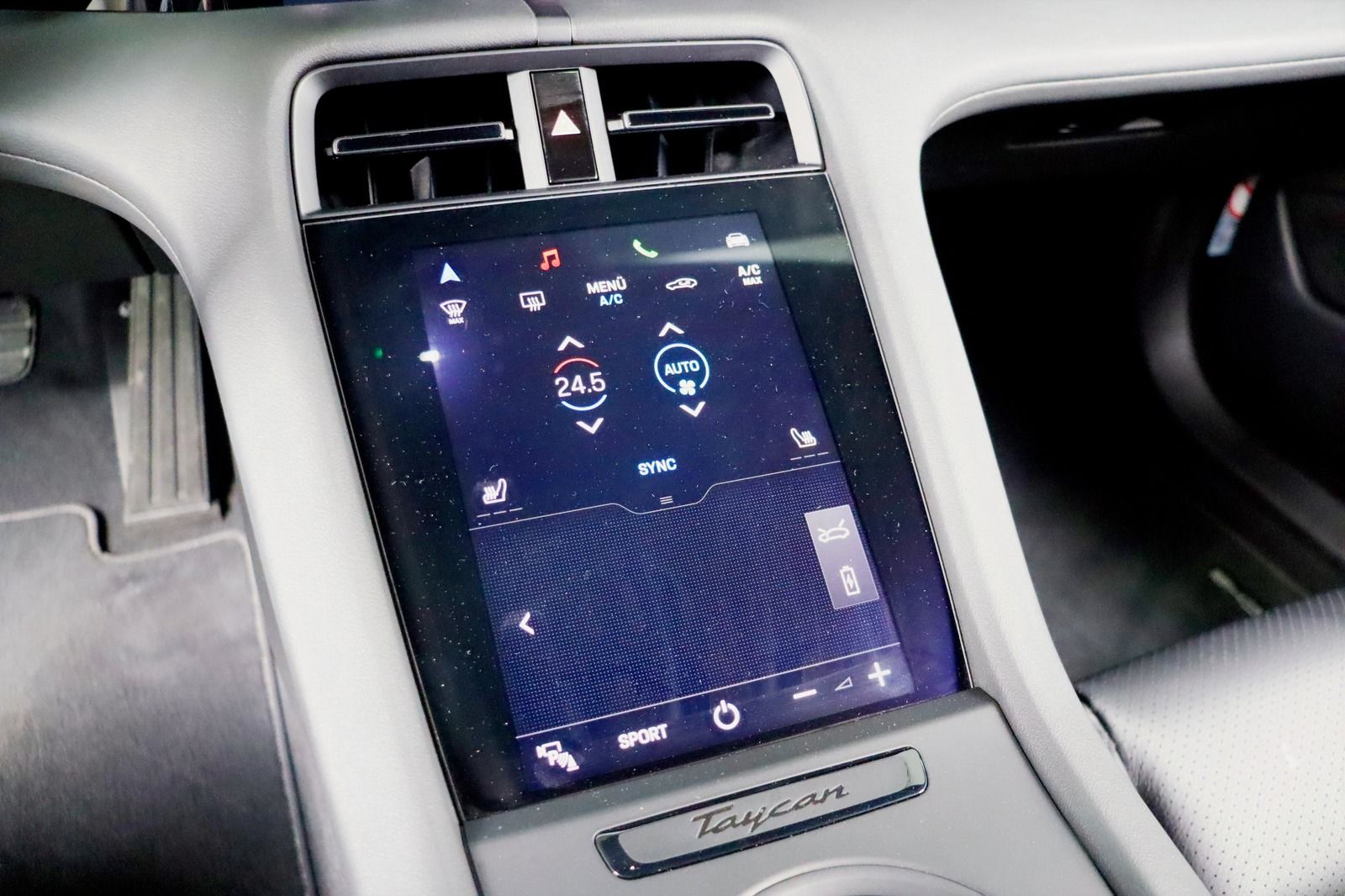 Fahrzeugabbildung Porsche Taycan 4 Cross Turismo * Luftfederung * LED