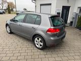 Volkswagen Golf VI Style*II HAND*WENIG KM*PDC* - Volkswagen Golf aus 2011: Style