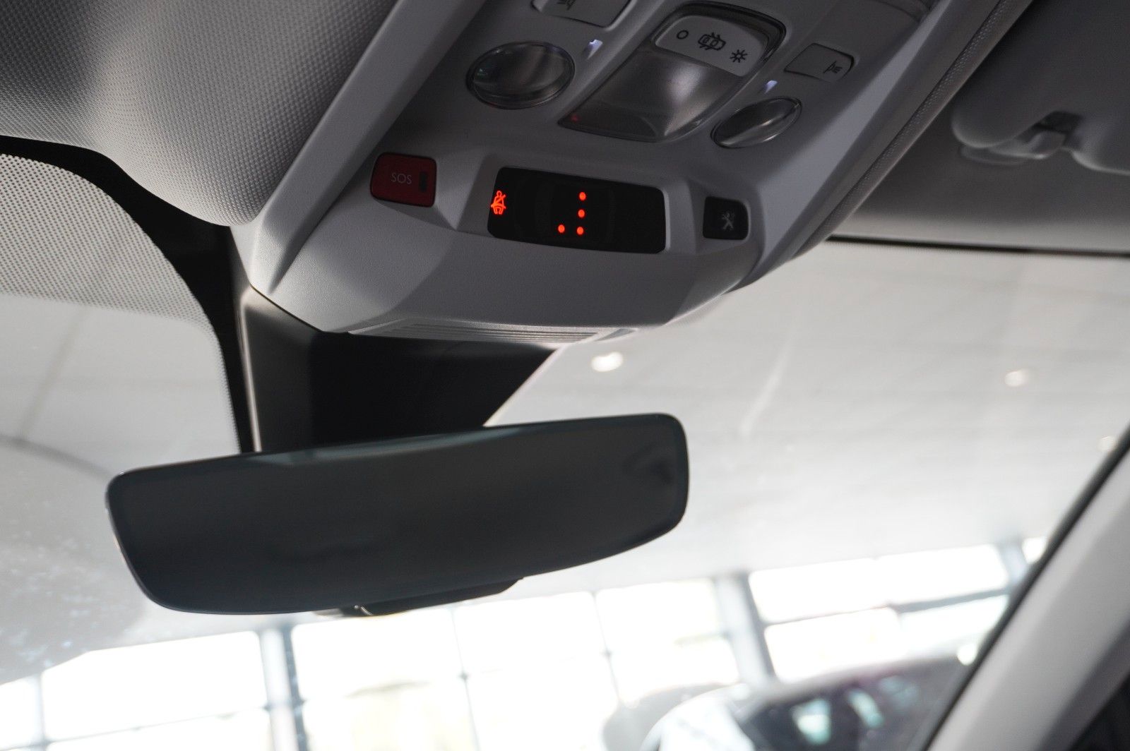 Fahrzeugabbildung Peugeot 3008 Hybrid PHEV ALLURE NAVI/LED/KAMERA/SHZ/AHK