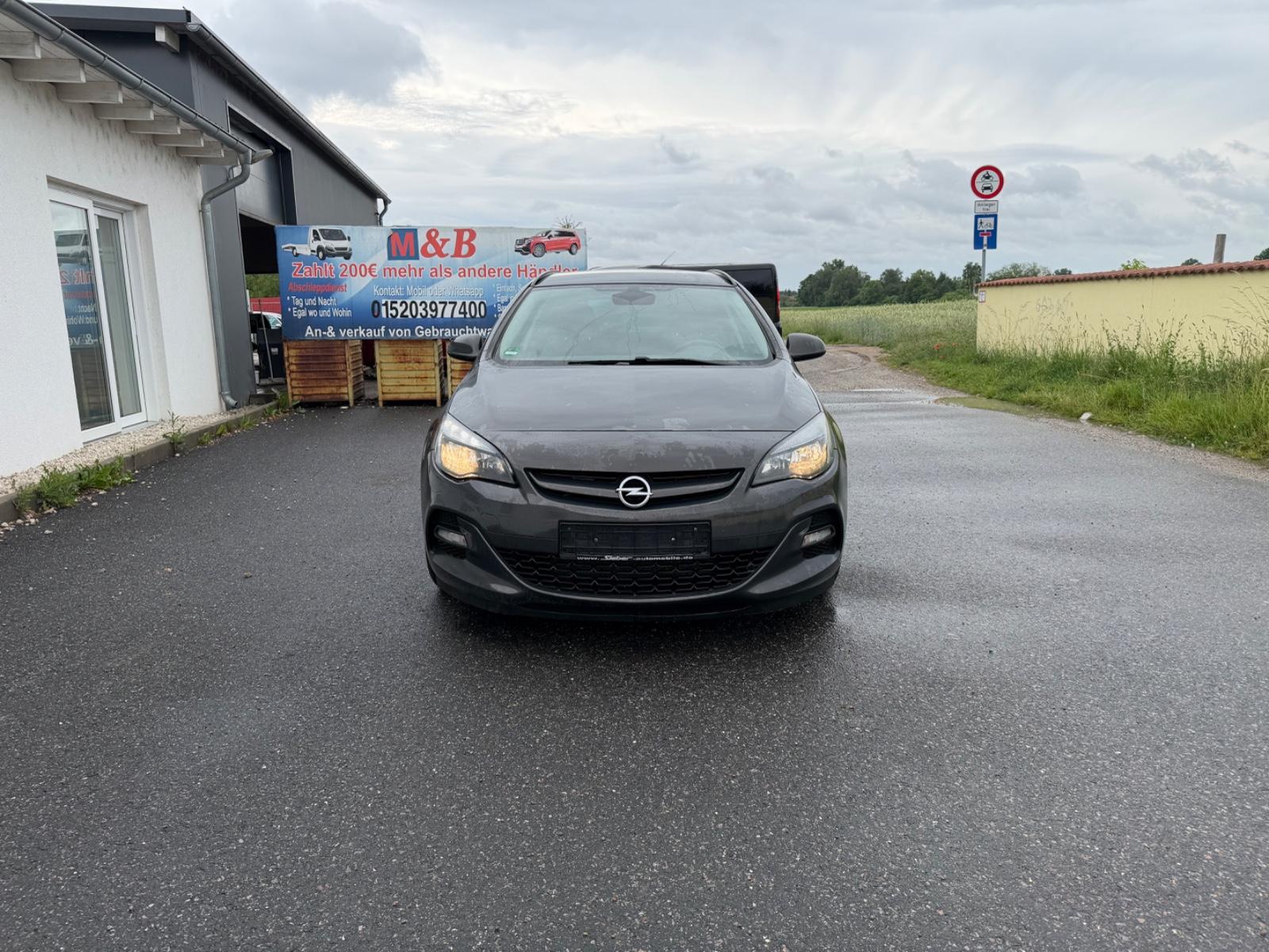 Opel Astra J Sports Tourer Style