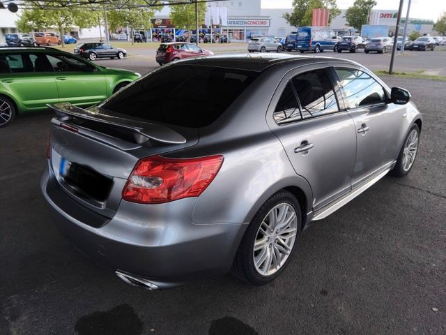 Suzuki Kizashi *Top Zustand*