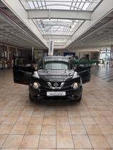 Nissan Juke N-Connecta top Zustand - Nissan mit Benzin-Antrieb: Schaltgetriebe