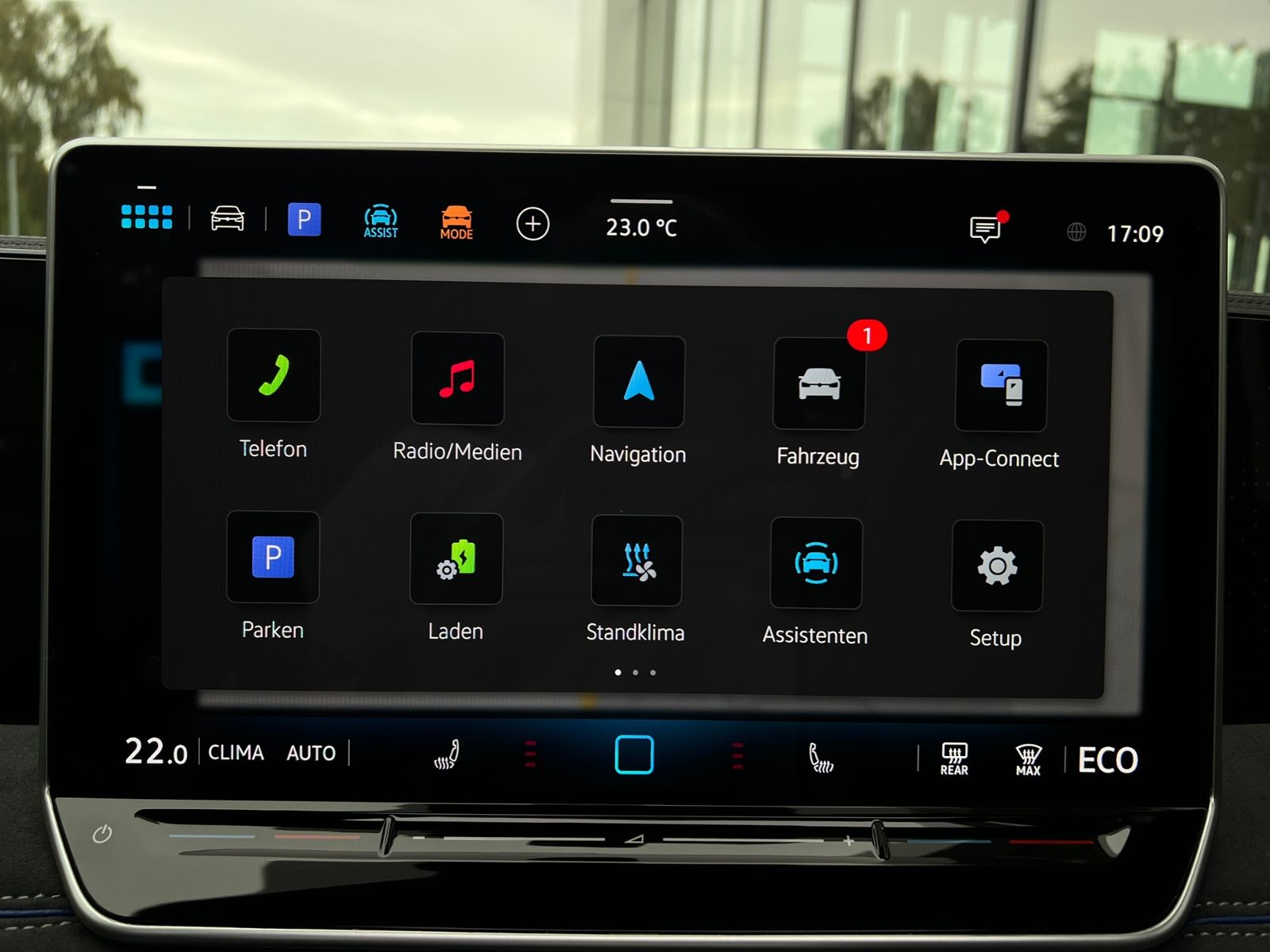 Fahrzeugabbildung Volkswagen Tiguan R-Line 1.5 eHybrid DSG *AHK, Harman & Kar