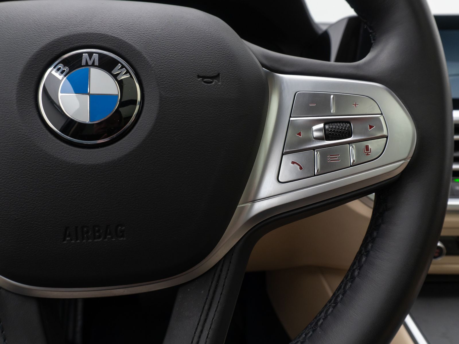 Fahrzeugabbildung BMW 320d Luxury Line HUD DAB Laser Kamera HiFi Leder