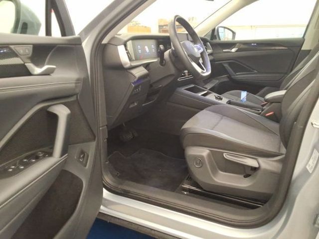 Tayron Life 1.5 eTSI DSG AHK PANO STANDHZG