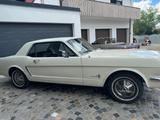 Ford Mustang - Ford Mustang aus 1965: Coupe