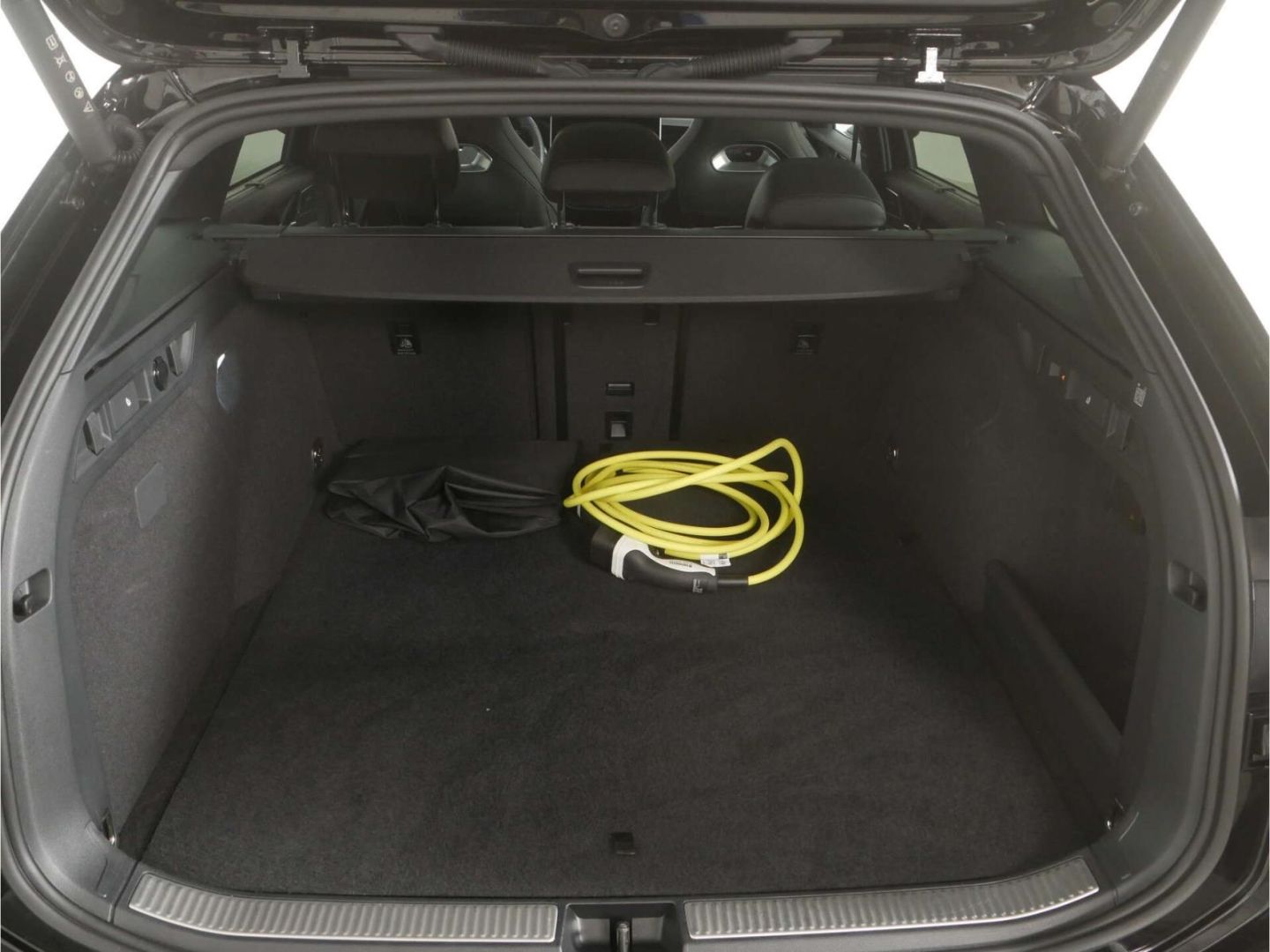 Volkswagen Passat - Bild 19