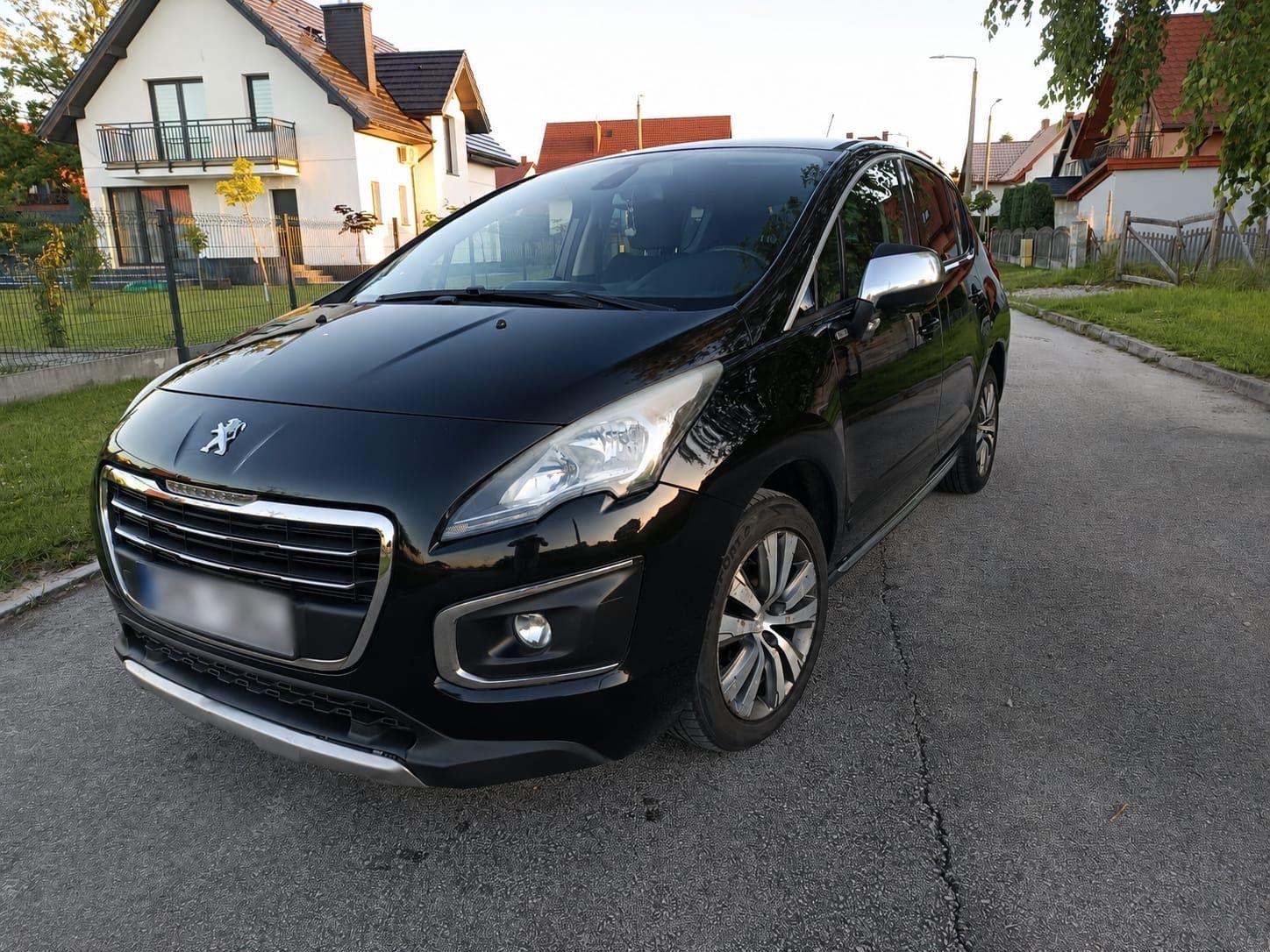 Peugeot e-3008