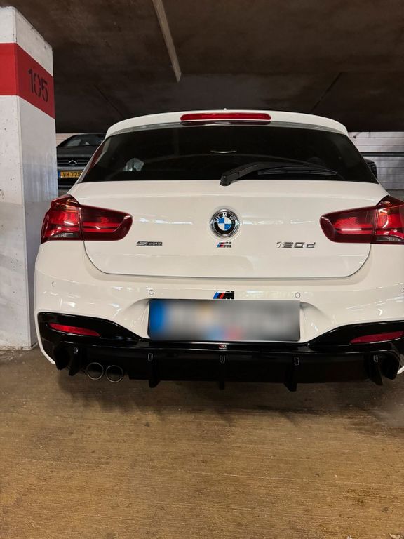 Image of BMW 120