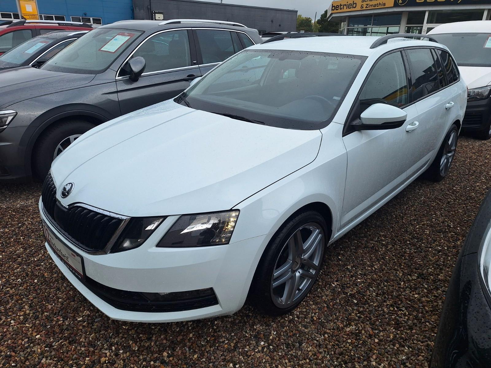 Skoda Octavia Combi Ambition DSG NAVI LED
