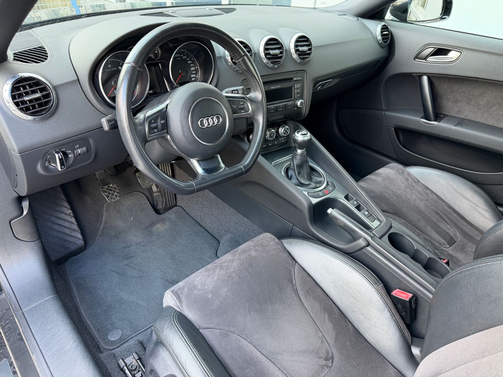 Audi TT 1.8 TFSI Roadster S-Line foto 13