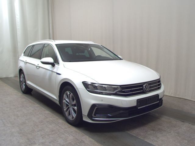 Volkswagen Passat Variant GTE 1.4 TSI Navi LED el.Heck AHK imagem 3